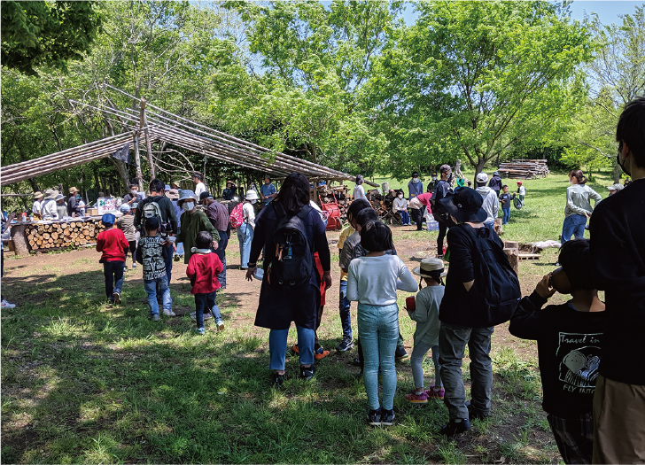 森で行われたイベントの様子